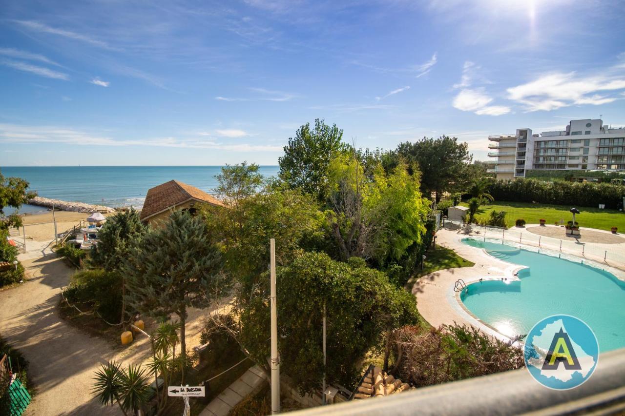 Isola Felice Hotel Silvi Paese Kültér fotó