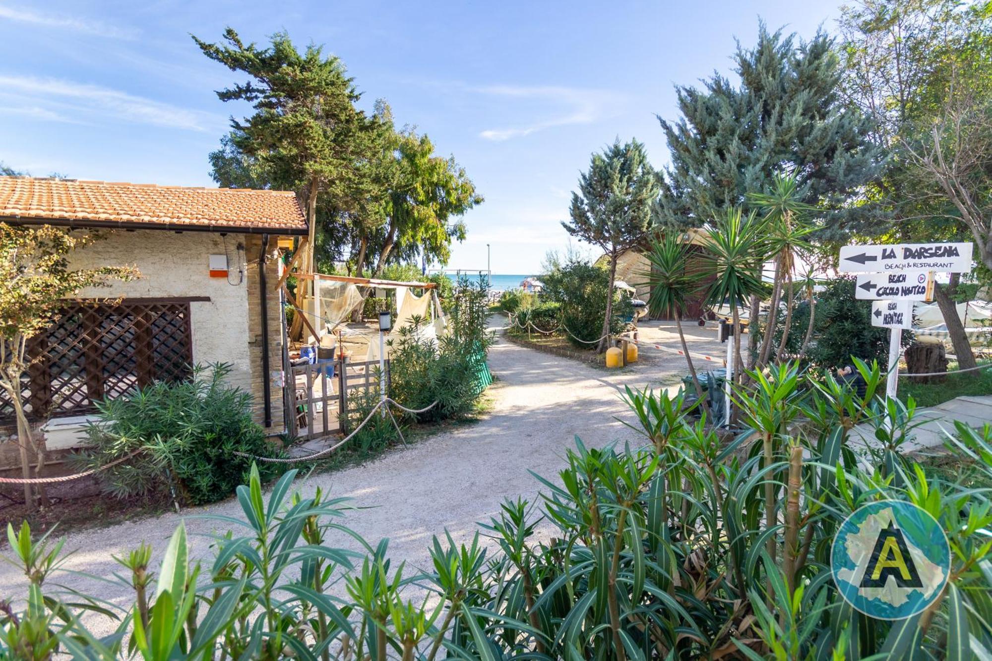 Isola Felice Hotel Silvi Paese Kültér fotó